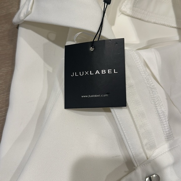 Gorgeous white trousers 💭💕 - Picture 4 of 4